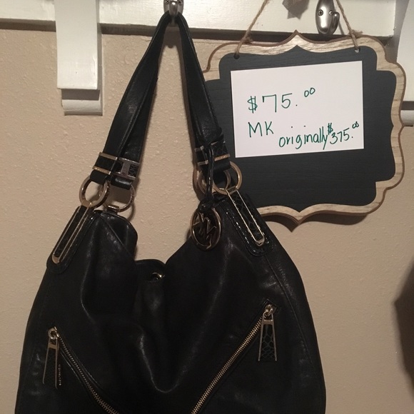 MK Purse - Picture 2 of 6